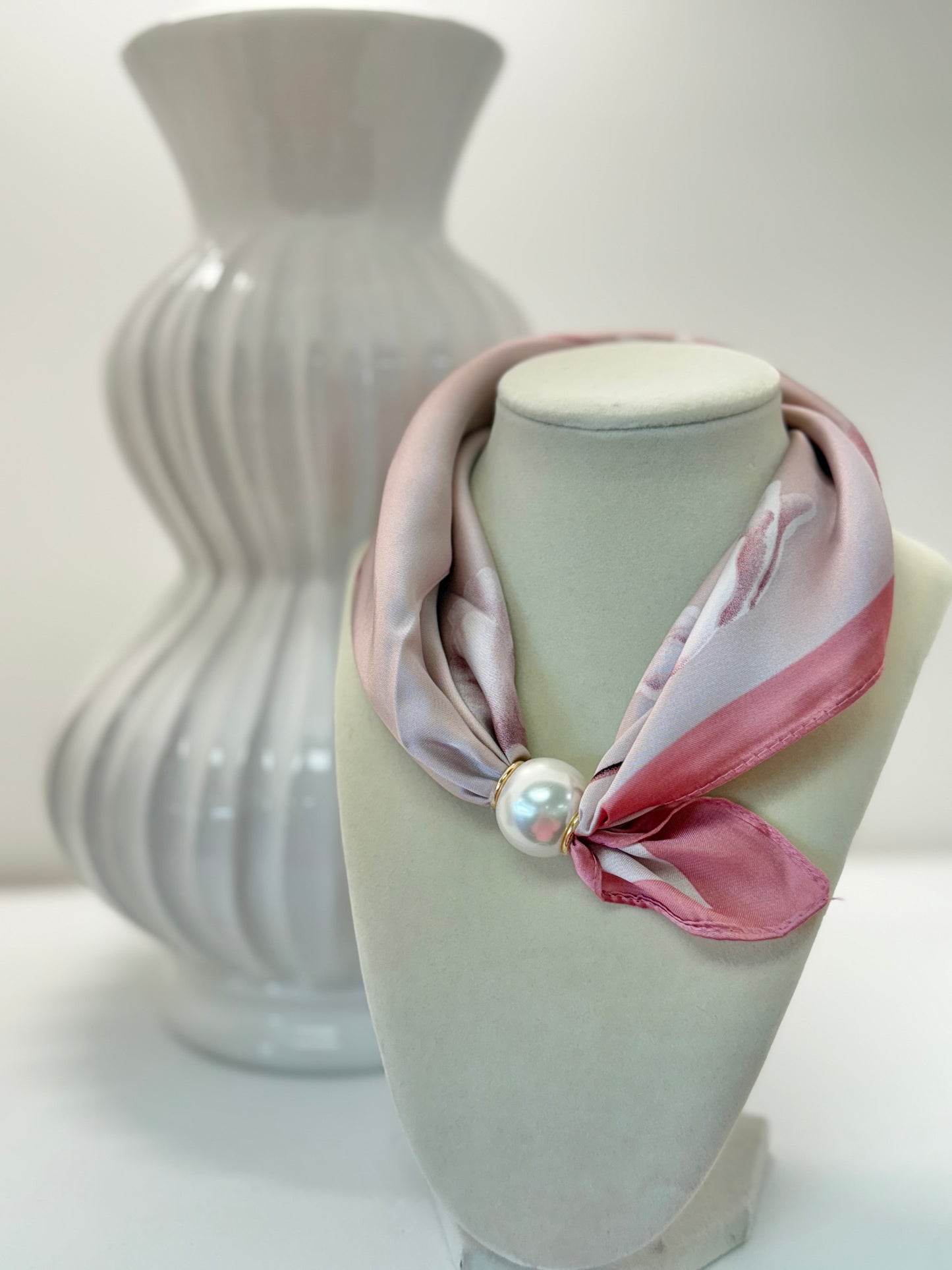 Magnetic Pearl Scarf Necklace