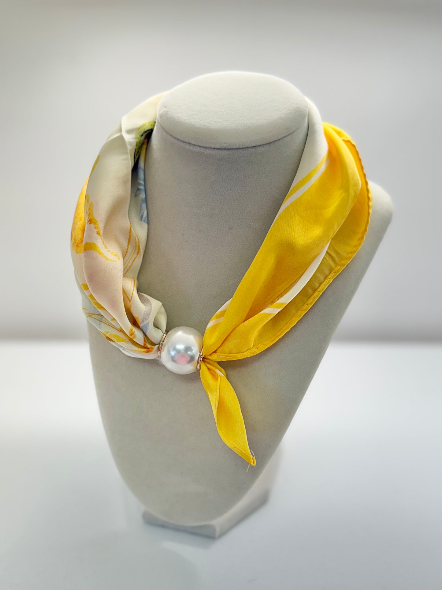 Magnetic Pearl Scarf Necklace
