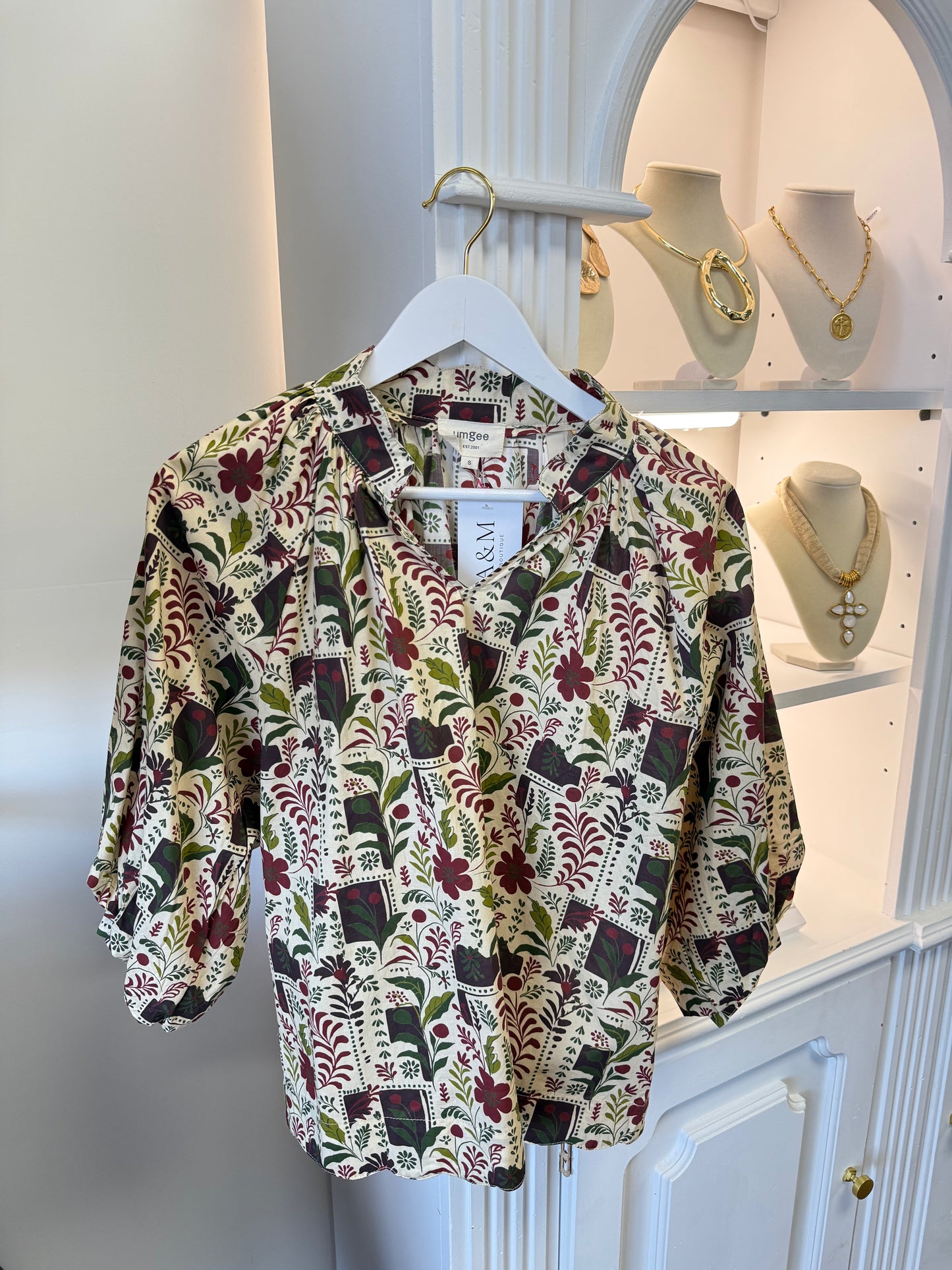 Jojo Scallop Hem Top