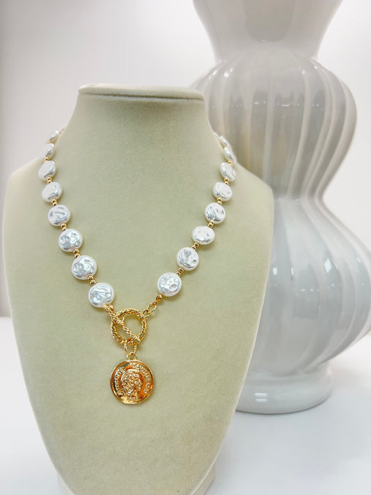Edith Pendant Necklace